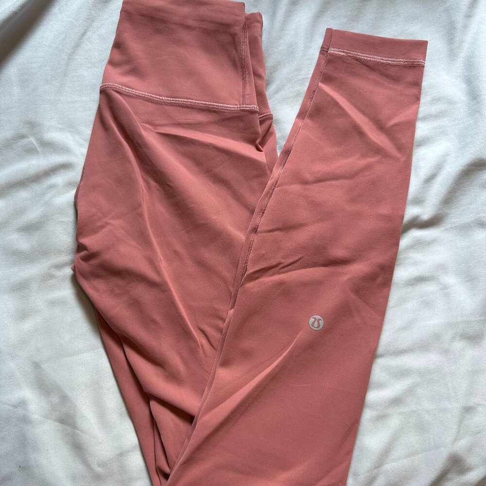 Lululemon Wunder Train High-Rise Tight 28"
